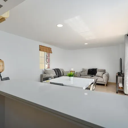 Duquesa Regent 2435 Wonderful Seaviews Duplex *